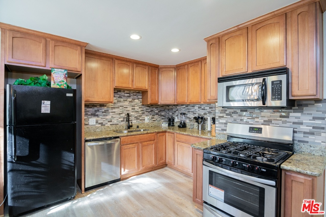 3305 East Ransom Street, Unit H Long Beach, CA 90804 - Photo 8 of 26 Gallery Image 8