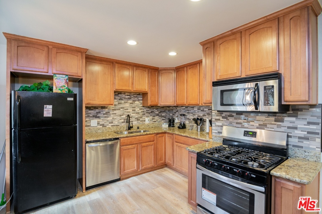 3305 East Ransom Street, Unit H Long Beach, CA 90804 - Photo 10 of 26 Gallery Image 10