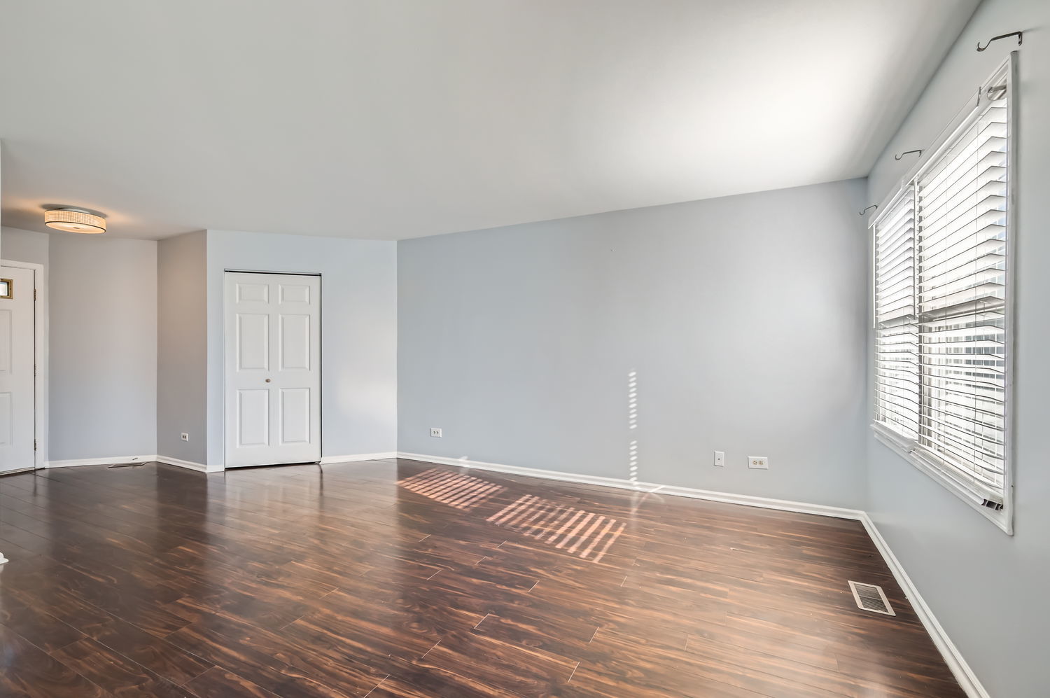 777 Hoover Drive Carol Stream, IL 60188 - Photo 5 of 20