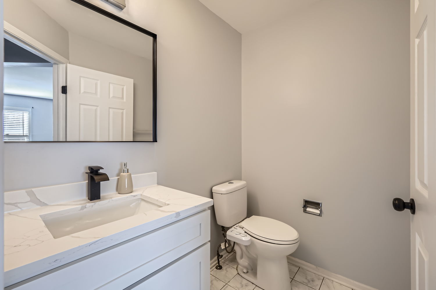 777 Hoover Drive Carol Stream, IL 60188 - Photo 10 of 20
