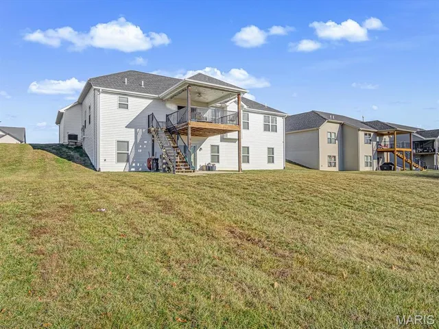 $455,000 | 716 Prairie Place, Waterloo, IL 62298