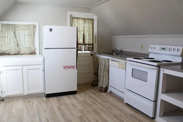 $399,900 | 35 Palmer Street, South Portland, ME 04106