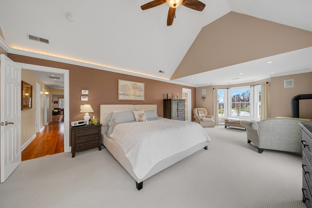 215 Lexington Road Dracut, MA 01826 - Photo 17 of 42