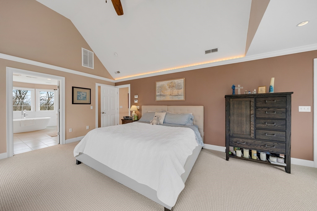 215 Lexington Road Dracut, MA 01826 - Photo 18 of 42