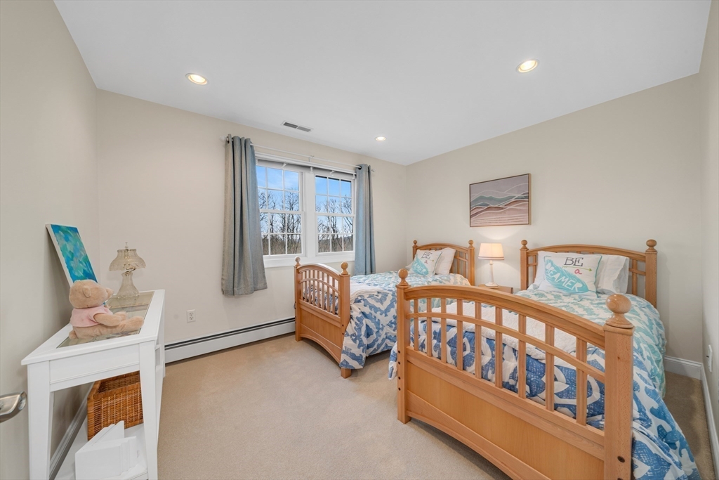 215 Lexington Road Dracut, MA 01826 - Photo 22 of 42