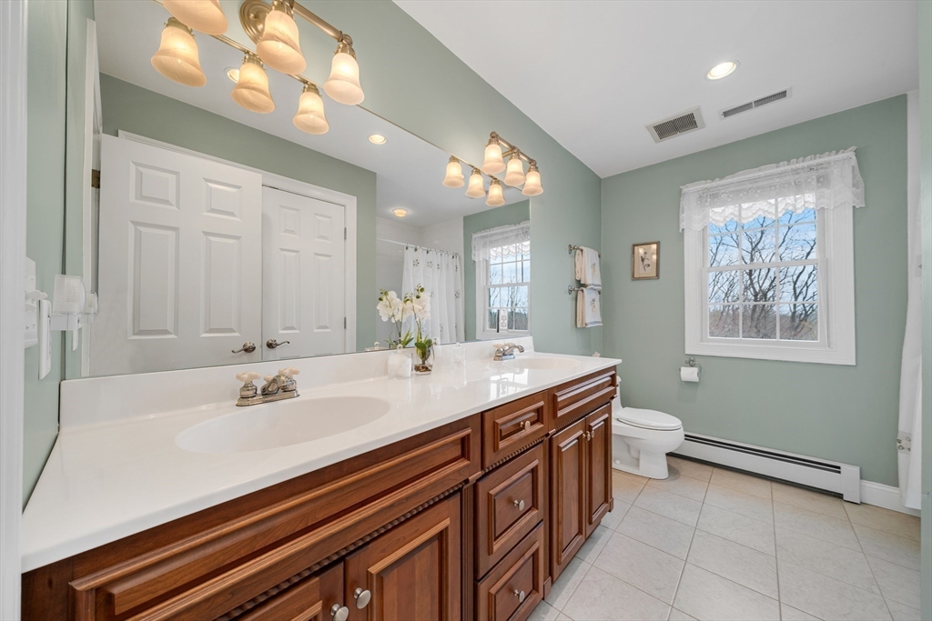 215 Lexington Road Dracut, MA 01826 - Photo 27 of 42