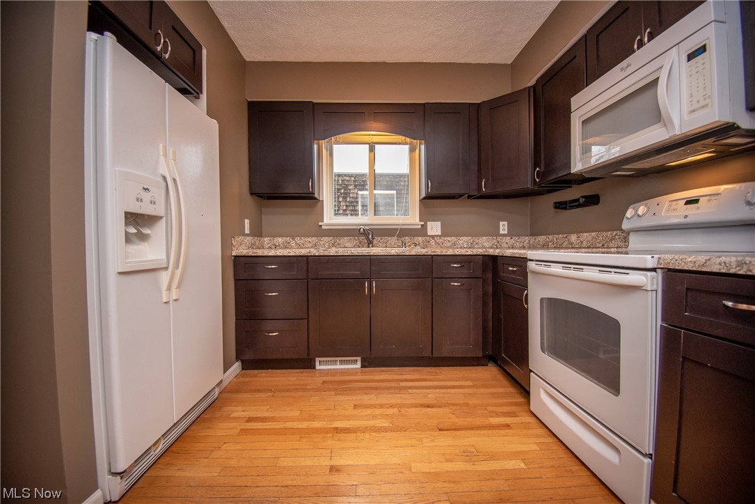 200 Granger Road, Unit 38 Medina, OH 44256 - Photo 11 of 35 Gallery Image 11