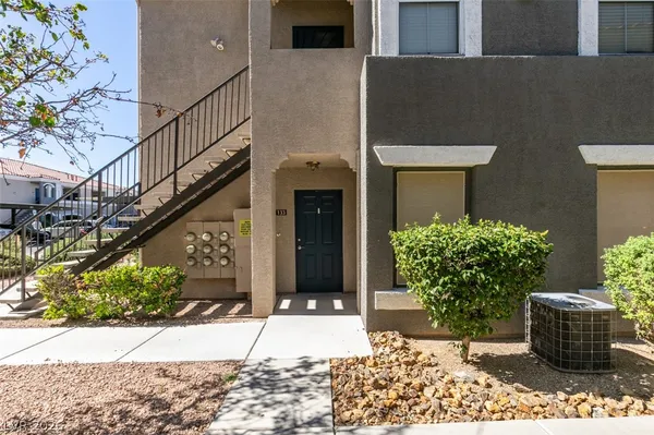 $1,300 | 10245 South Maryland Parkway, Unit 133, Las Vegas, NV 89183