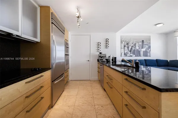 $3,900 | 1830 South Ocean Drive, Unit 4907, Hallandale Beach, FL 33009