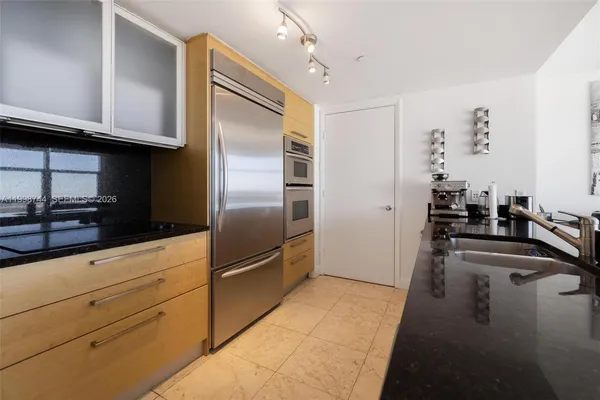 $3,900 | 1830 South Ocean Drive, Unit 4907, Hallandale Beach, FL 33009