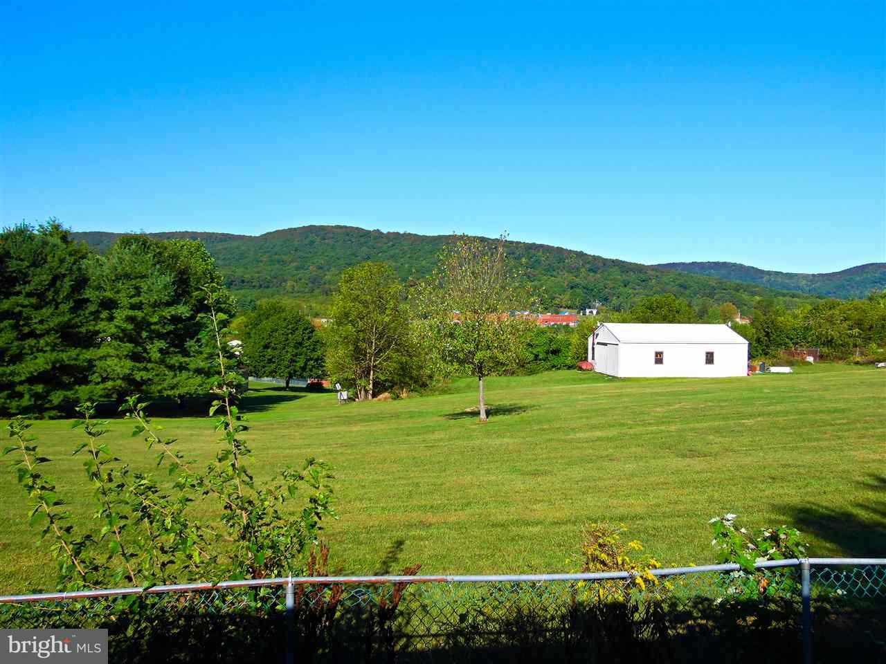 612 Range End Road, Unit 92 Dillsburg, PA 17019 - Photo 3 of 11 Gallery Image 3