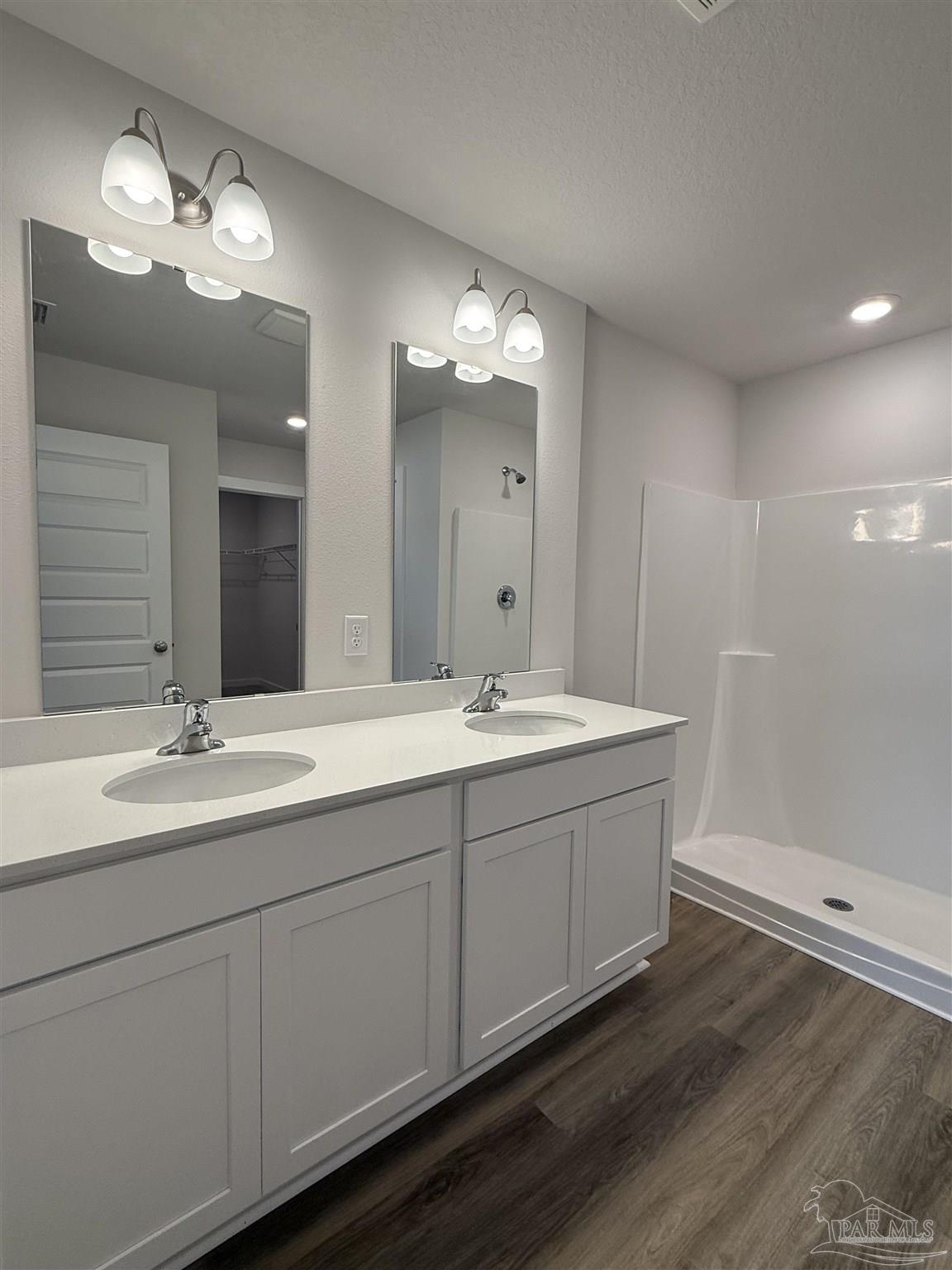 111 Anhinga Street Cantonment, FL 32533 - Photo 3 of 33