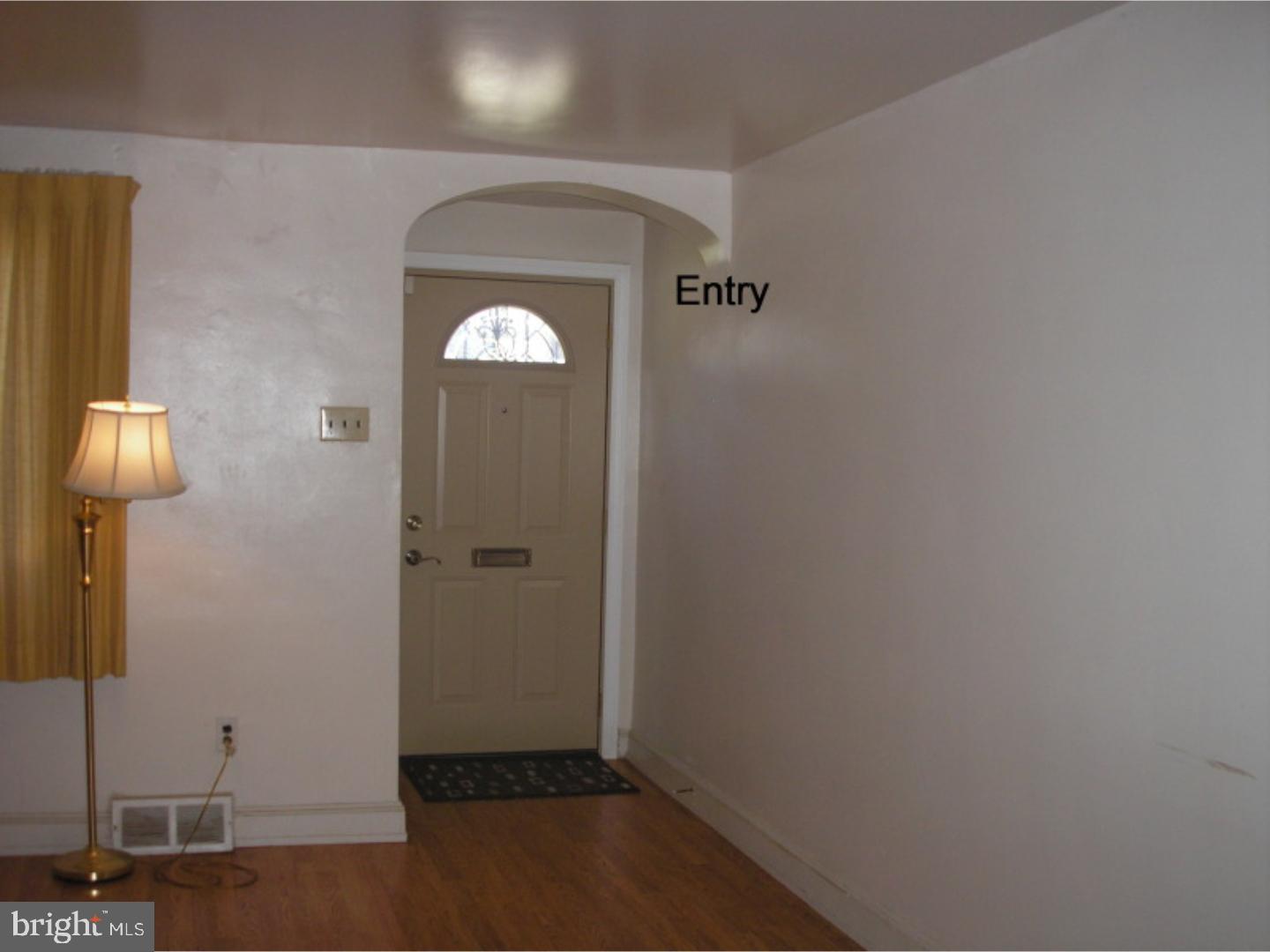 8446 Temple Road Philadelphia, PA 19150 - Photo 5 of 23 Living Room