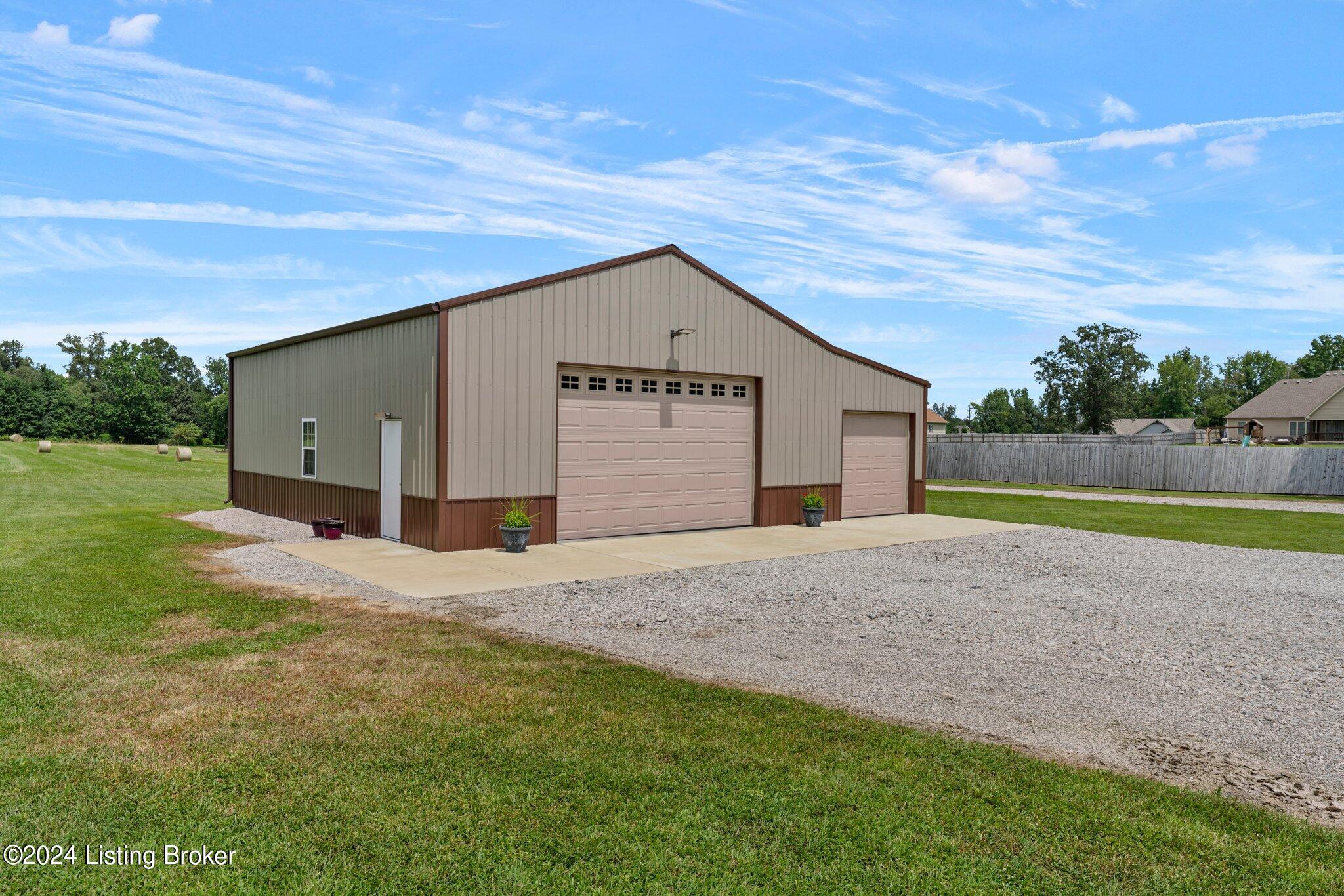 370 New Grove Road Smiths Grove, KY 42171 - Photo 10 of 42 43-web-or-mls-DSC05320