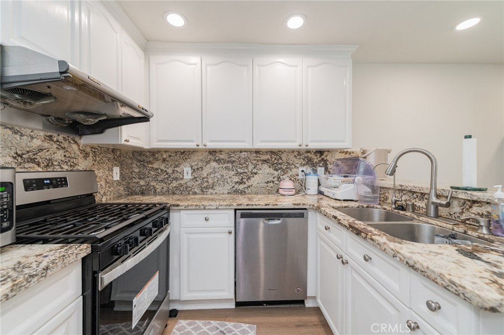 819 West Duarte Road Monrovia, CA 91016 - Photo 7 of 27