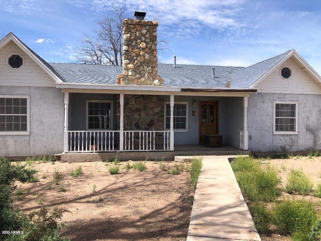 10076 North Mormon Road Elfrida, AZ 85610 - Photo 3 of 49 Front entrance