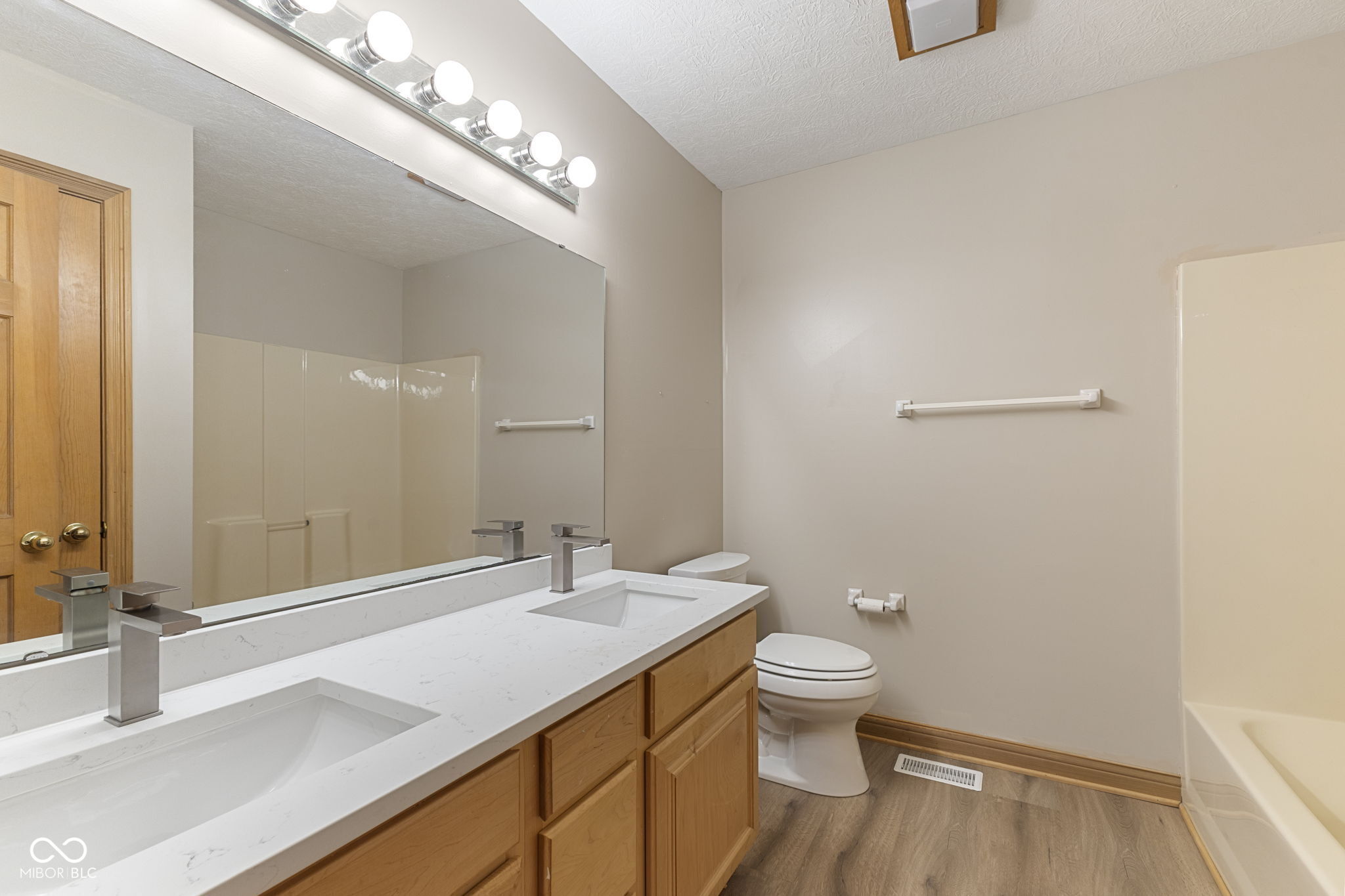 5409 Bierman Road Indianapolis, IN 46203 - Photo 12 of 36