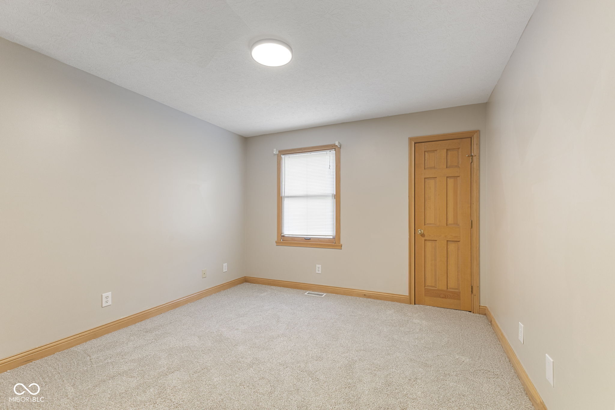 5409 Bierman Road Indianapolis, IN 46203 - Photo 8 of 36