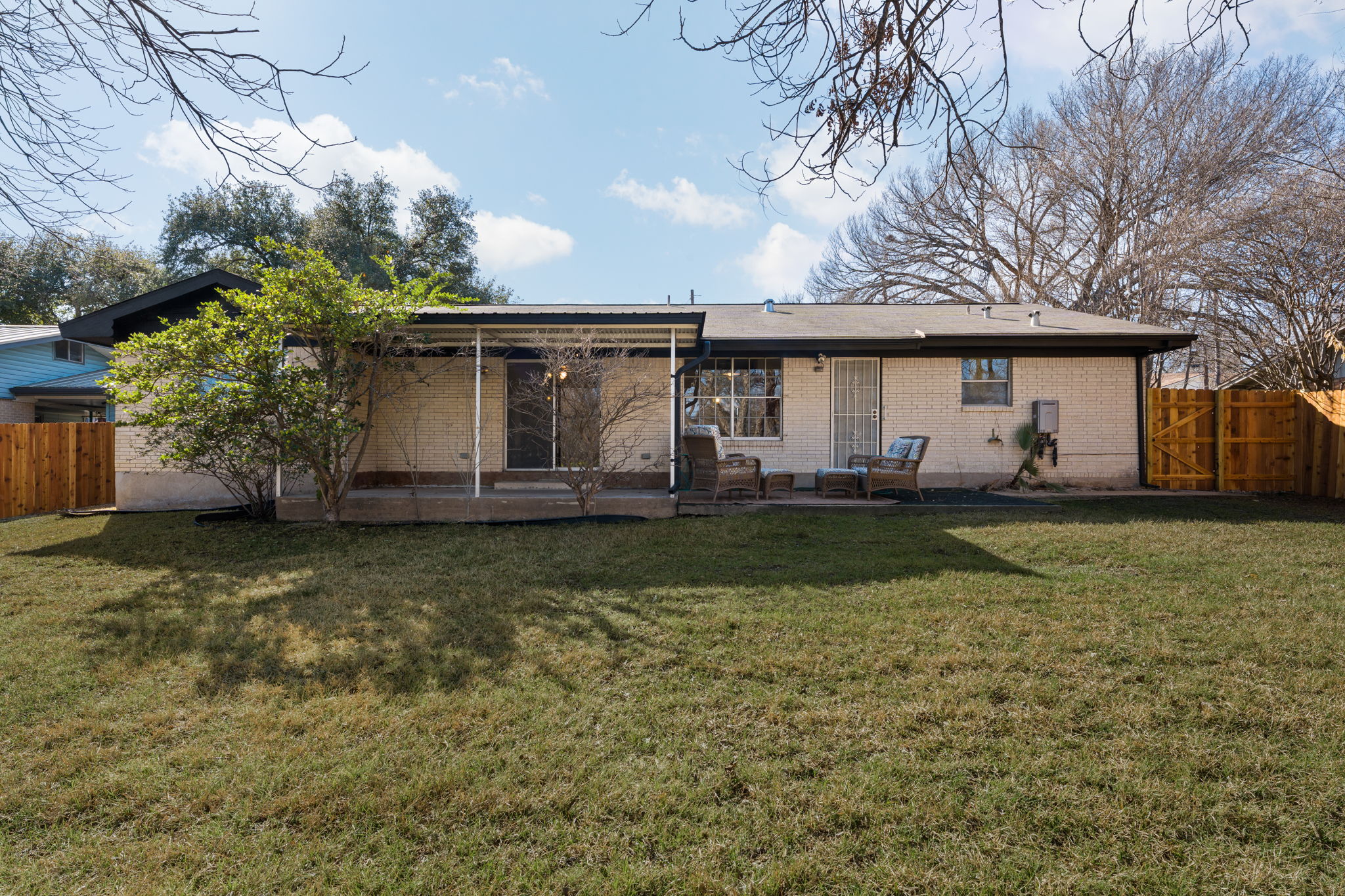 1903 Maple Avenue Austin, TX 78722 - Photo 24 of 39 There is excellent yard space.