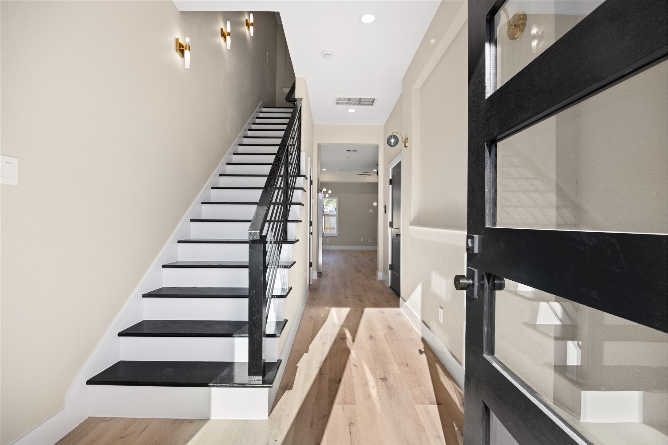 3617 Mainer Street, Unit A/B Houston, TX 77021 - Photo 7 of 29