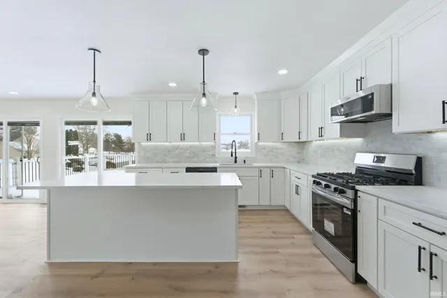 $624,900 | 15626 Cold Spring Court, Granger, IN 46530