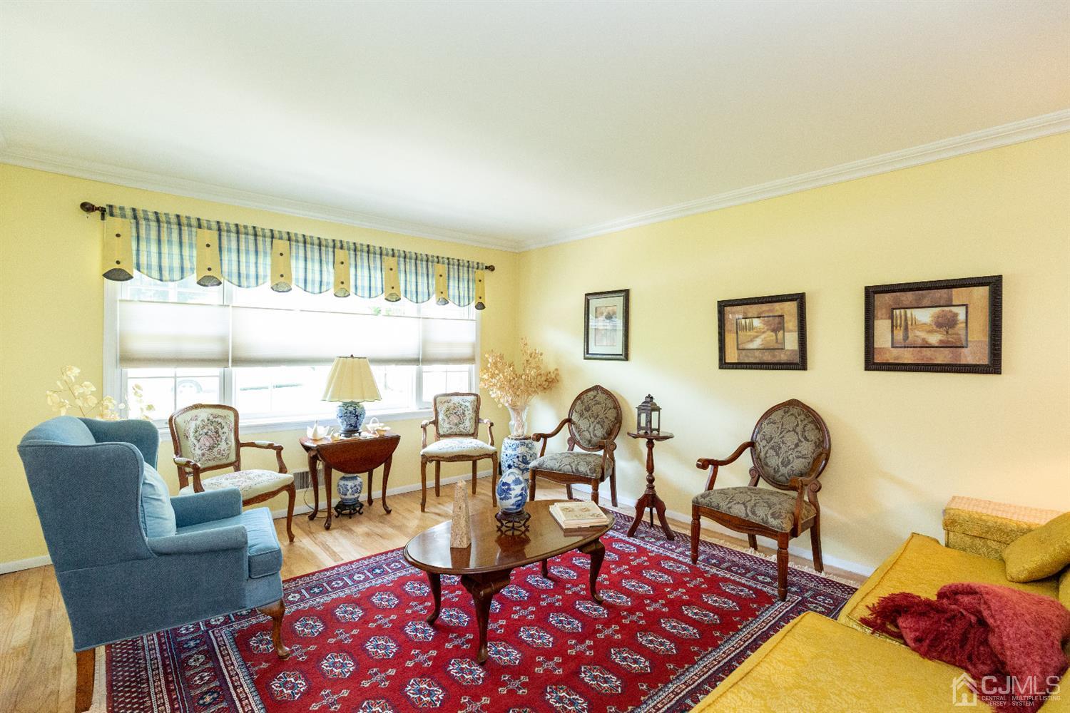 19 Gales Road Edison, NJ 08837 - Photo 12 of 64