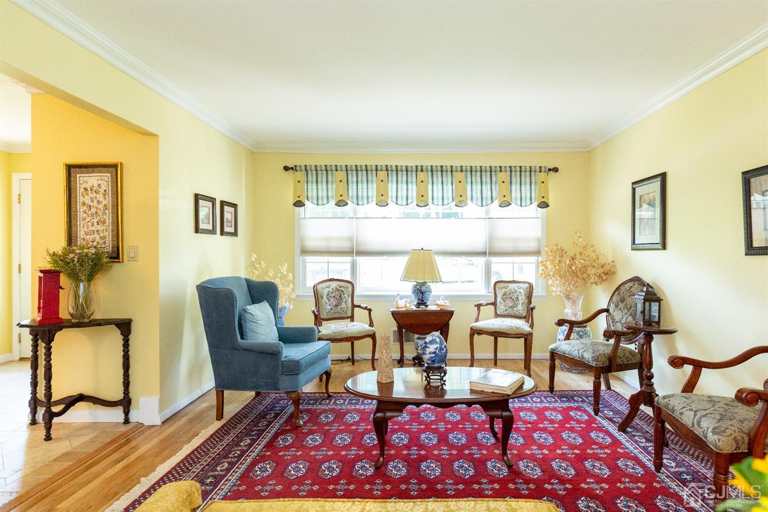 19 Gales Road Edison, NJ 08837 - Photo 13 of 64