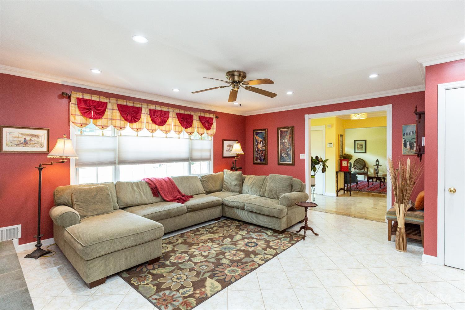 19 Gales Road Edison, NJ 08837 - Photo 19 of 64