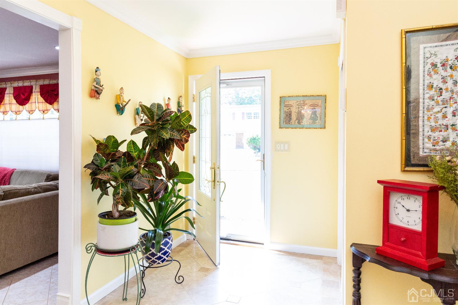 19 Gales Road Edison, NJ 08837 - Photo 4 of 64