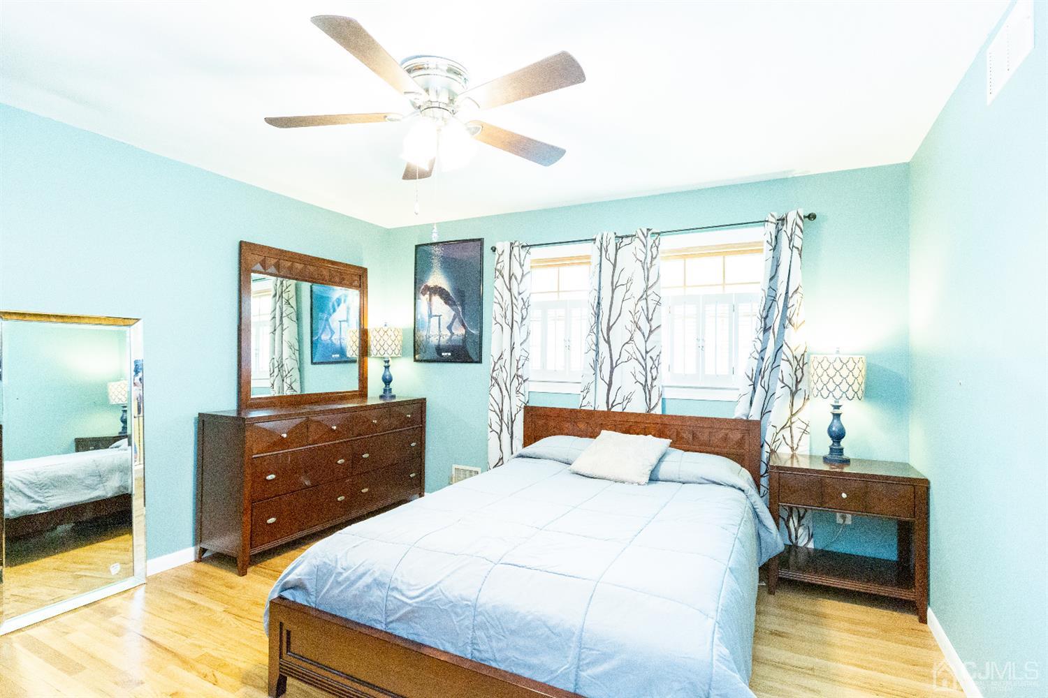 19 Gales Road Edison, NJ 08837 - Photo 35 of 64