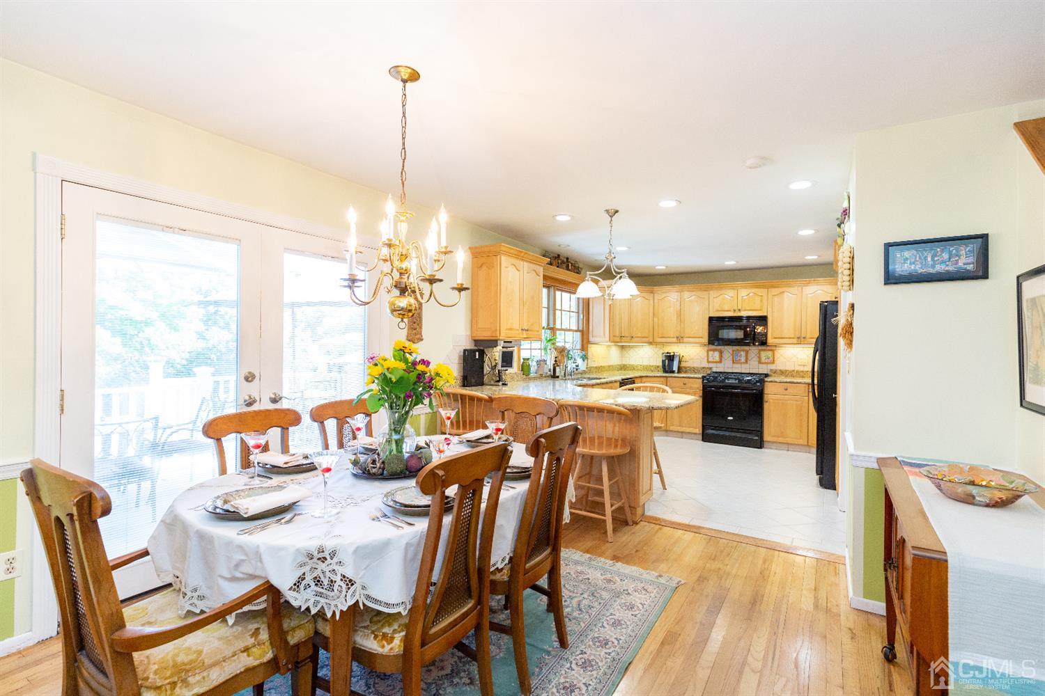 19 Gales Road Edison, NJ 08837 - Photo 6 of 64