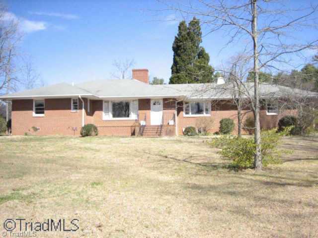911 Baswell Road Pleasant Garden, NC 27313 - Photo 1 of 9 Exterior Front.