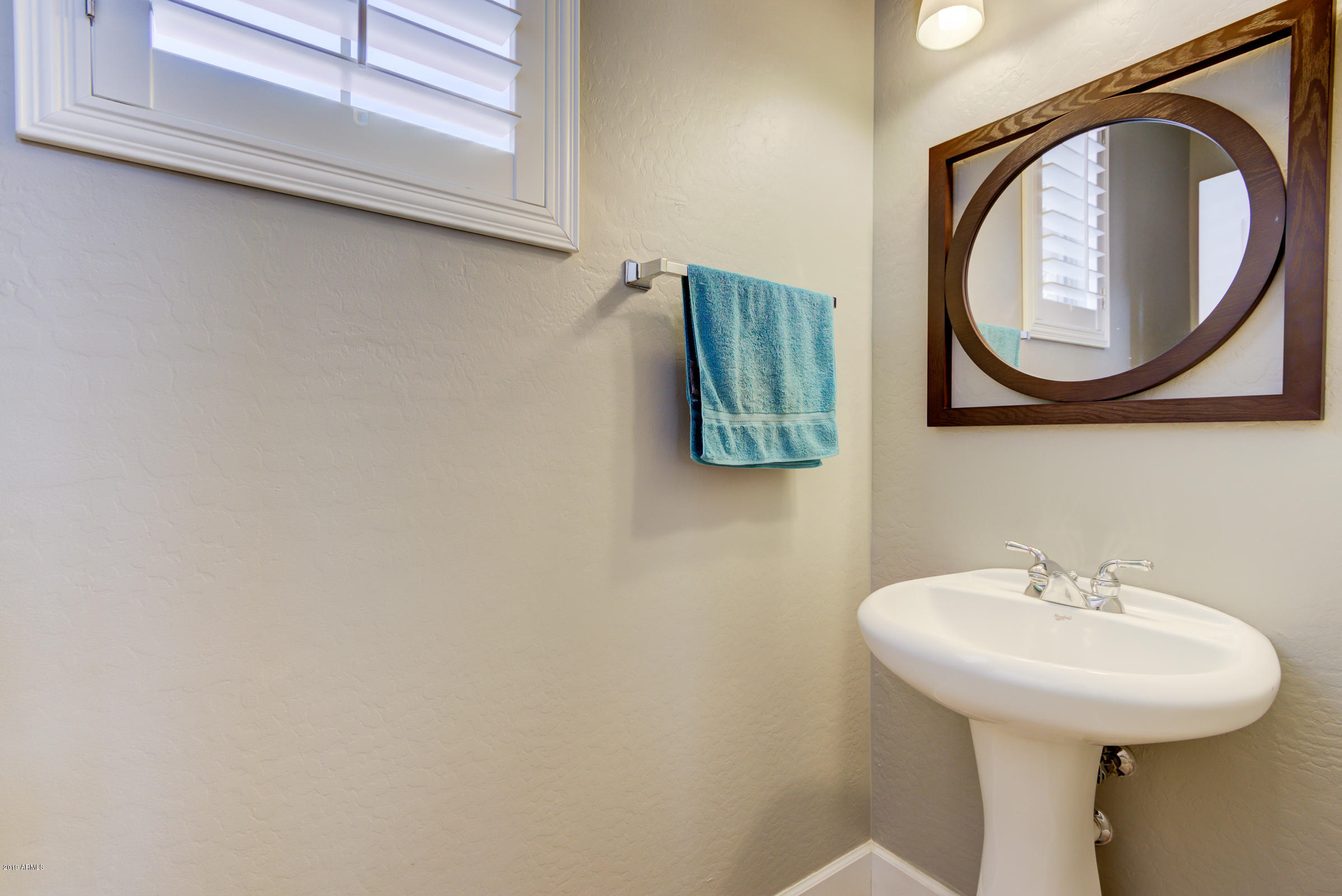 961 East Ranch Road Gilbert, AZ 85296 - Photo 12 of 25 961 E Ranch Road-22