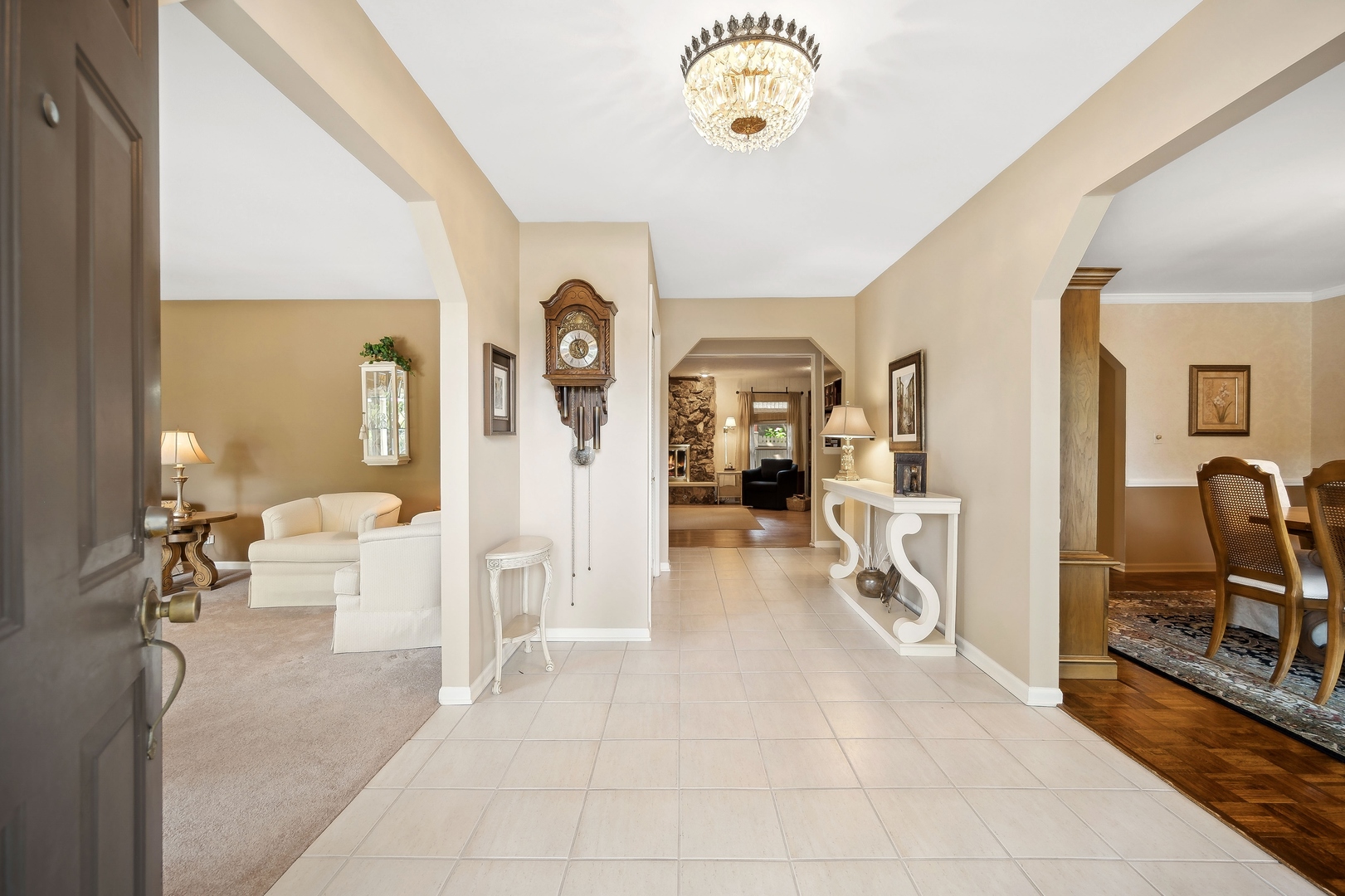 400 Washington Road Glenview, IL 60025 - Photo 3 of 22 Gallery Image 3
