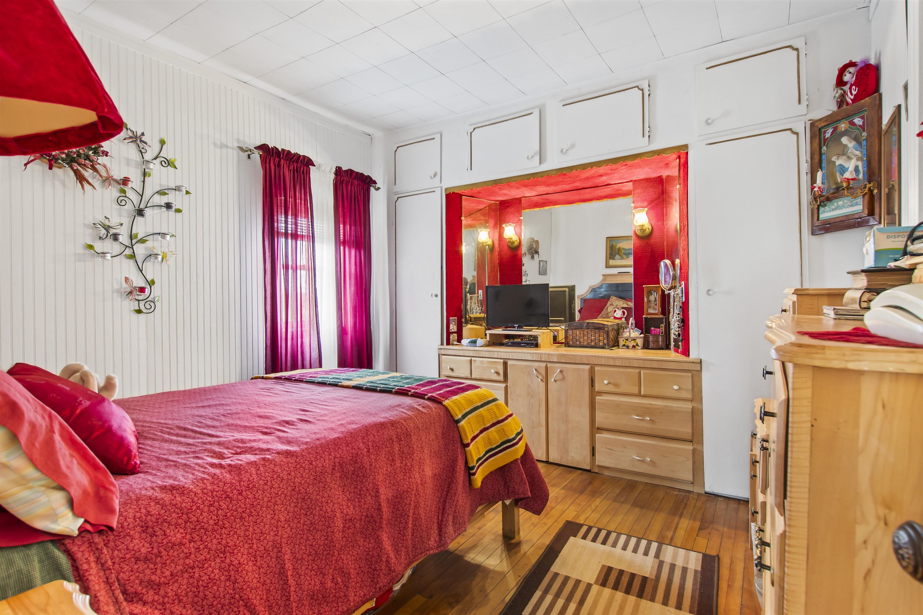 1455 Highway 102 Canaan, VT 05903 - Photo 15 of 35