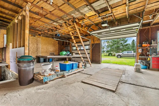 $269,900 | 1455 Highway 102, Canaan, VT 05903