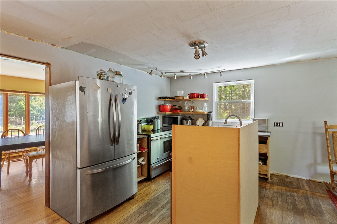 519 Switch Road Richmond, RI 02894 - Photo 11 of 25