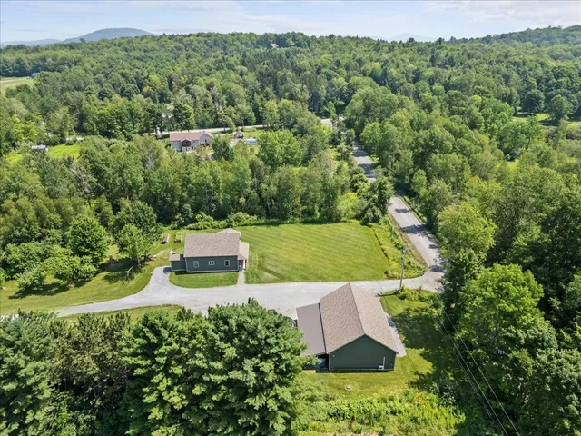 $699,900 | 422 Town Highway 21, Fairfax, VT 05454