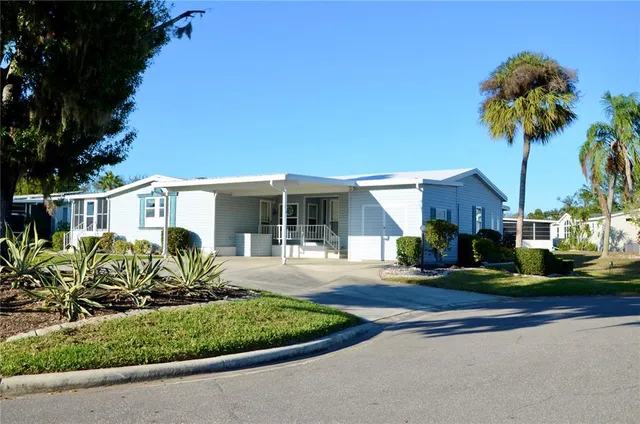 $269,000 | 8476 Imperial Circle, Palmetto, FL 34221