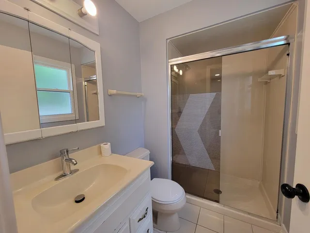 $2,600 | 1001 East Callero Circle, Unit 1, Mount Prospect, IL 60056