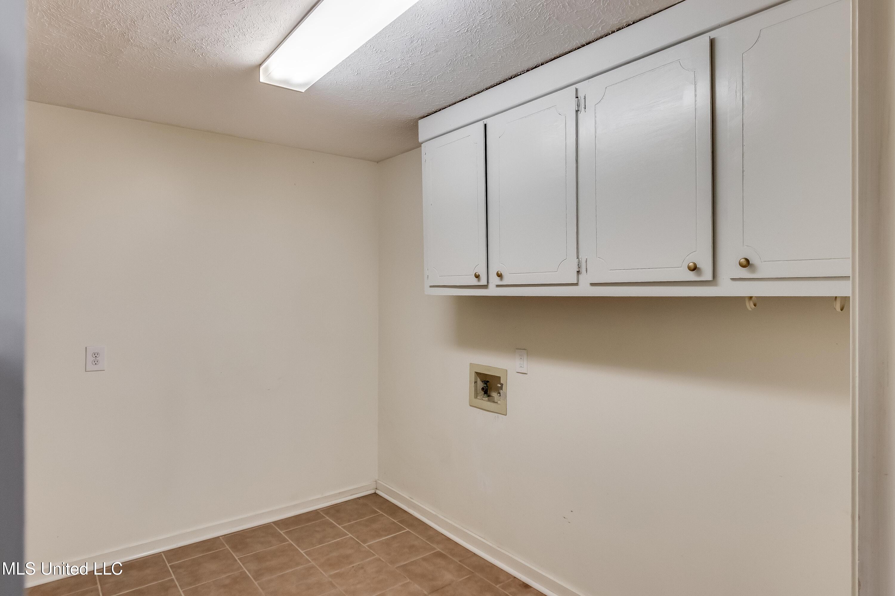 201 Shadow Cove Clinton, MS 39056 - Photo 14 of 22 201 Shadow Cove-15