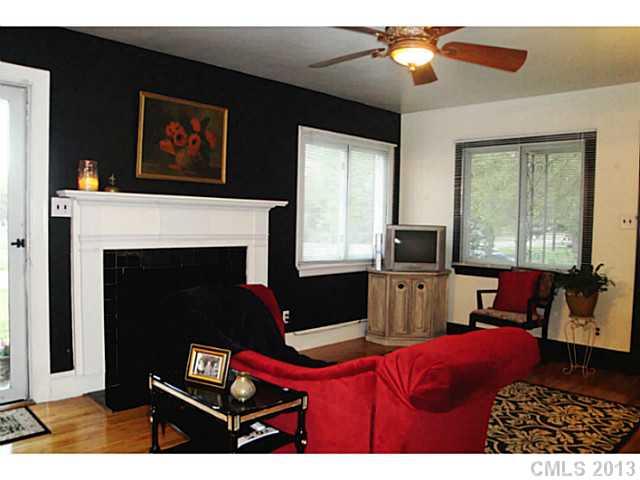 6219 Tuckaseegee Road Charlotte, NC 28208 - Photo 2 of 14