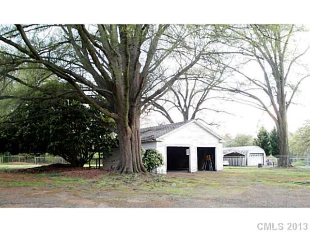 6219 Tuckaseegee Road Charlotte, NC 28208 - Photo 12 of 14