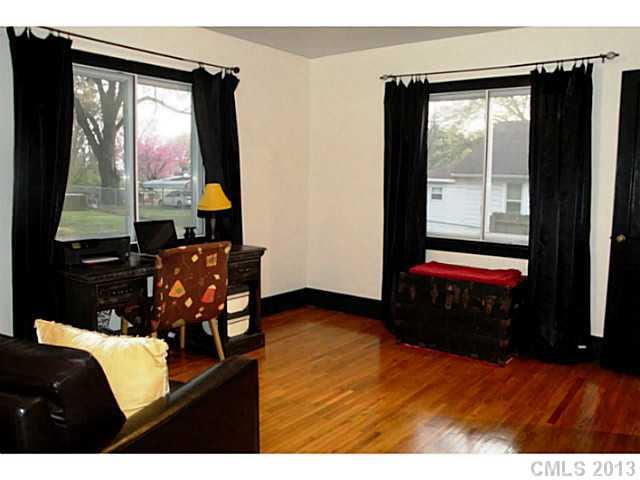 6219 Tuckaseegee Road Charlotte, NC 28208 - Photo 7 of 14