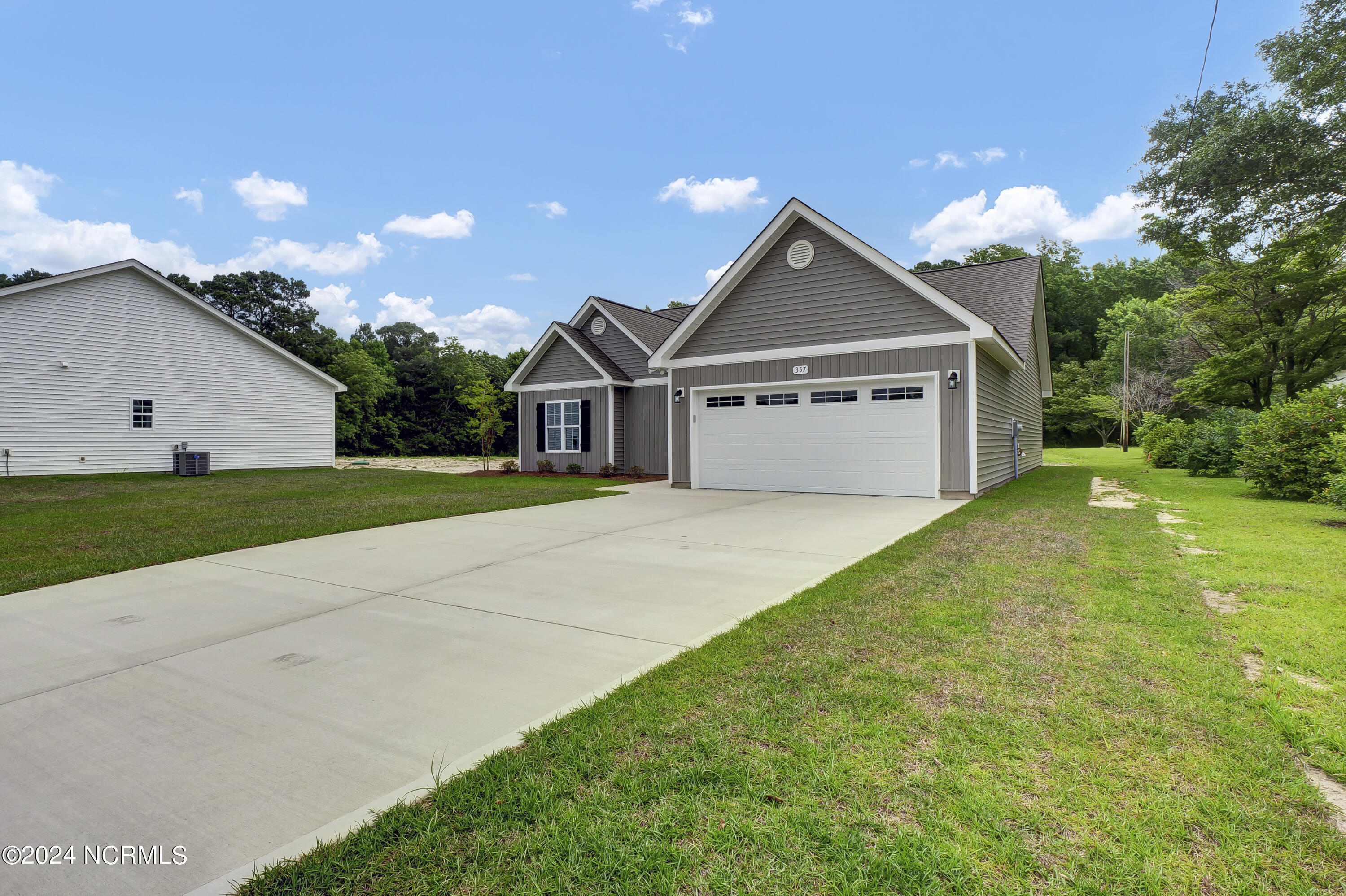 357 Morristown Road Stella, NC 28582 - Photo 6 of 32 P6600120