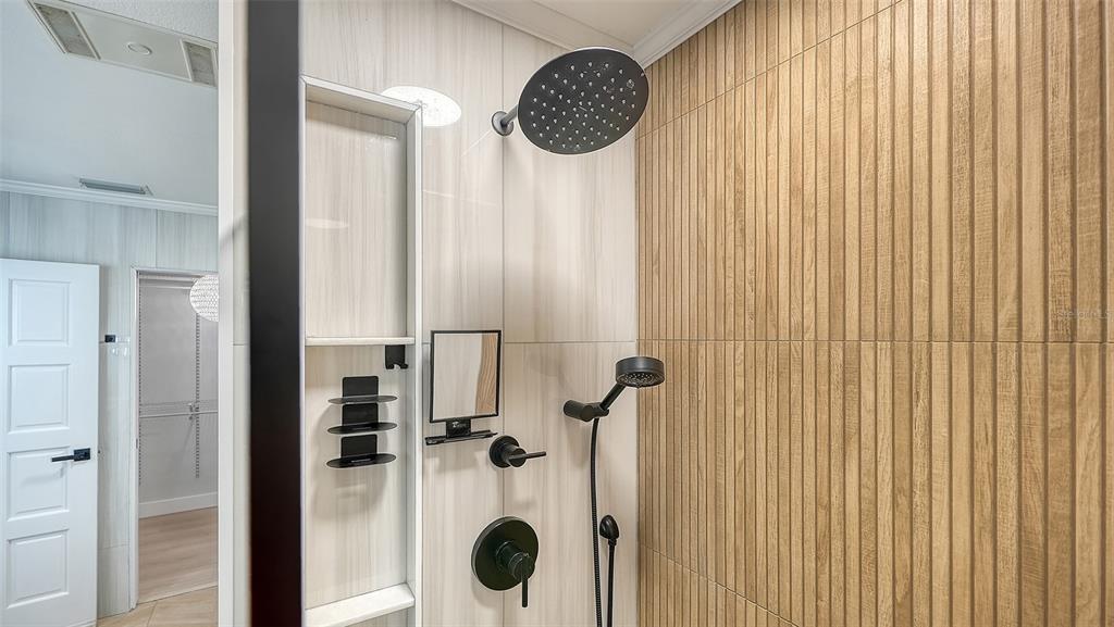 3624 South Lockwood Ridge Road Sarasota, FL 34239 - Photo 18 of 53 Gallery Image 18