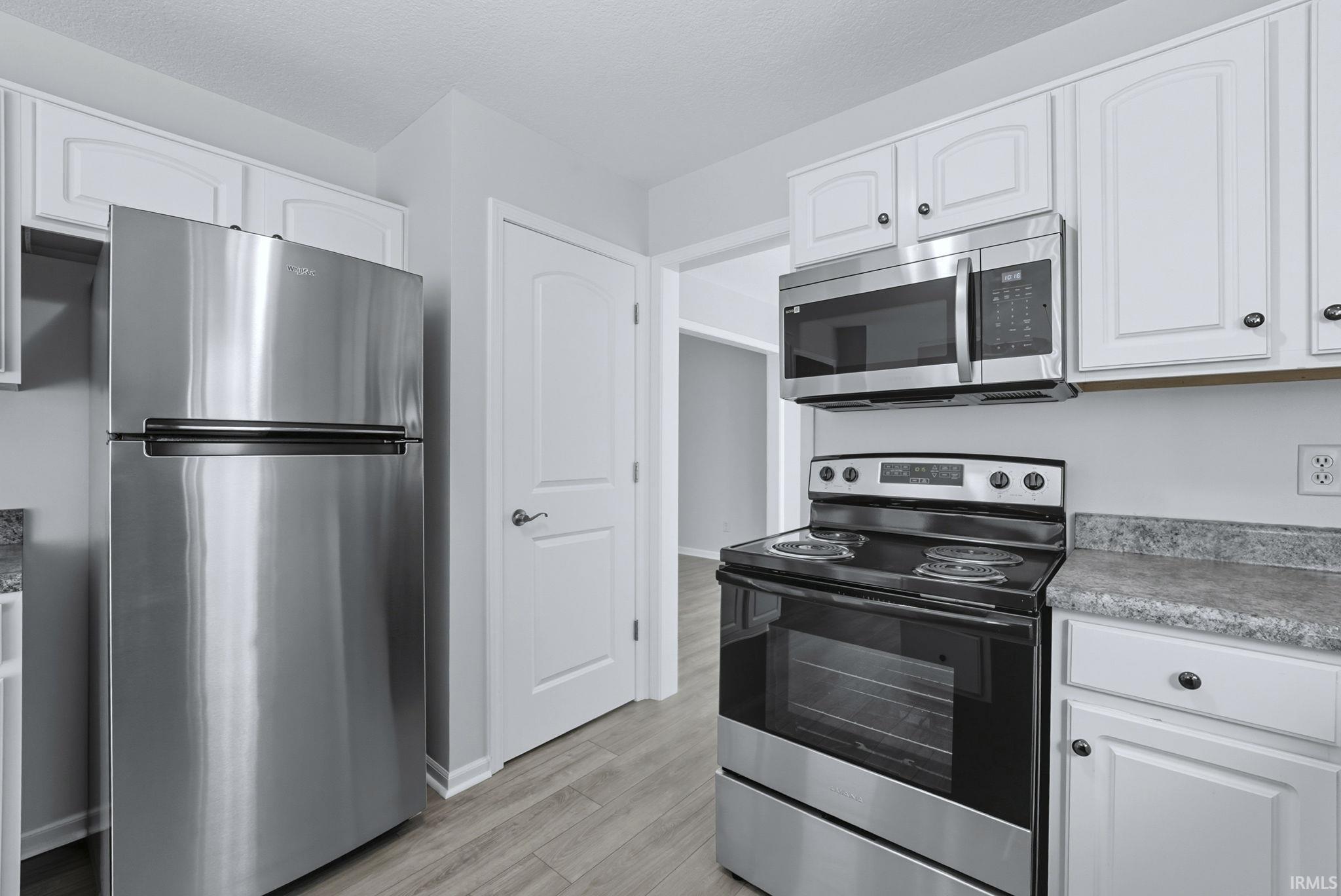 2004 Millennium Crossing Fort Wayne, IN 46845 - Photo 11 of 32