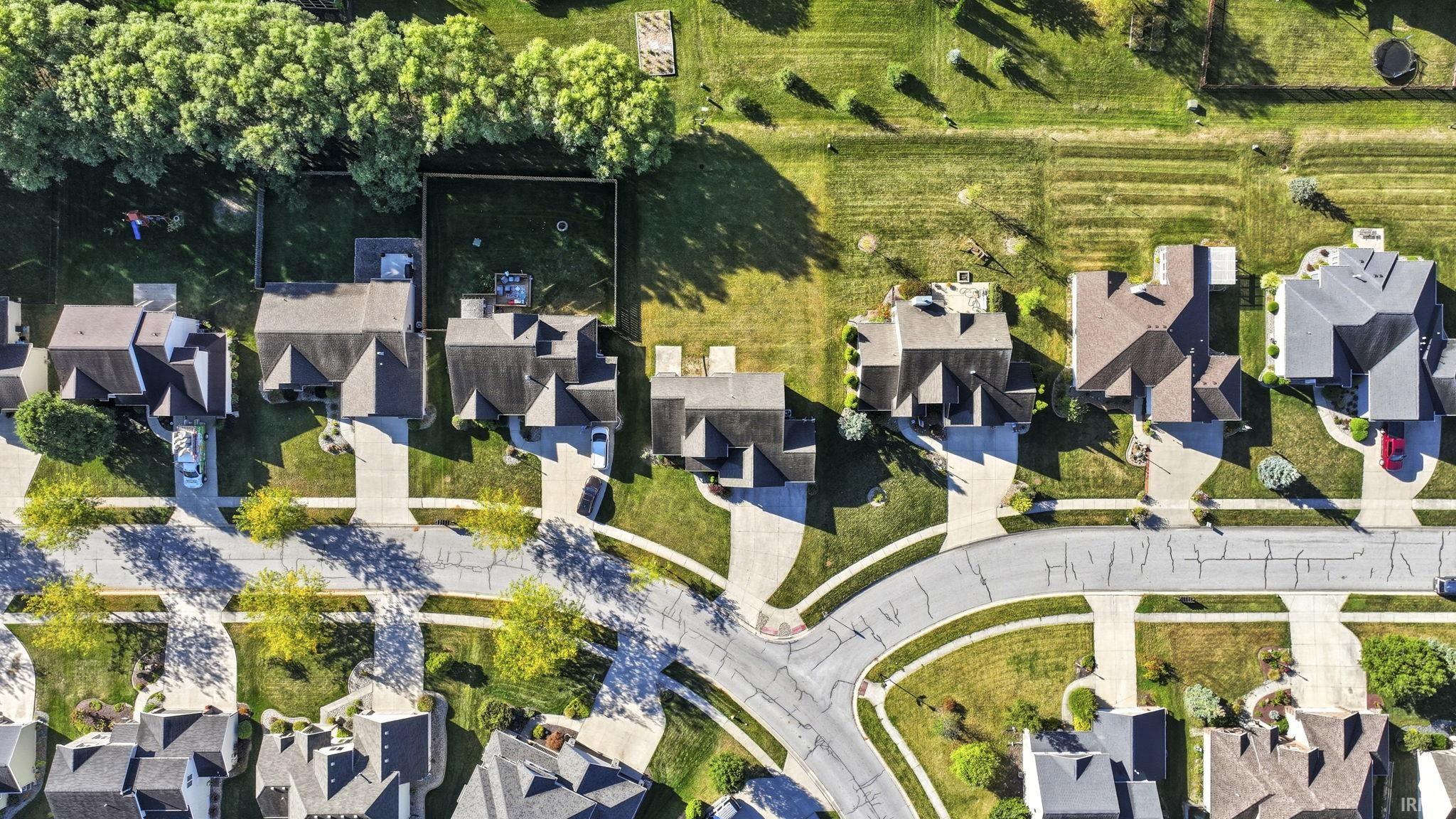 2004 Millennium Crossing Fort Wayne, IN 46845 - Photo 2 of 32