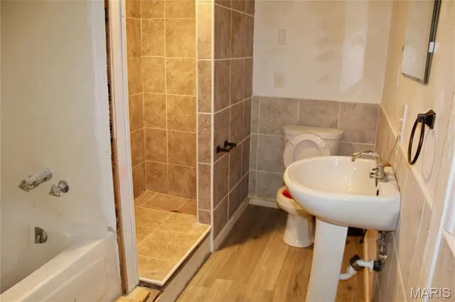 $300,000 | 18868 Chickadee Drive, Marble Hill, MO 63764