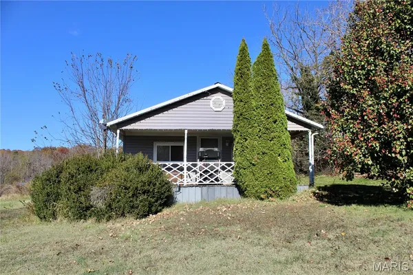 $284,900 | 18868 Chickadee Drive, Marble Hill, MO 63764